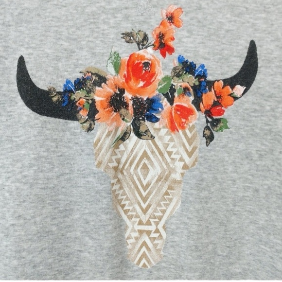 Western Style Floral Cow Skull Boho Sweatshirt Women’s Size Small - Picture 6 of 6